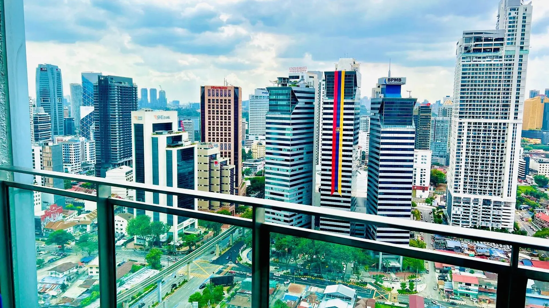 Hotel Summer Suites Klcc By City Home Style Kuala Lumpur
