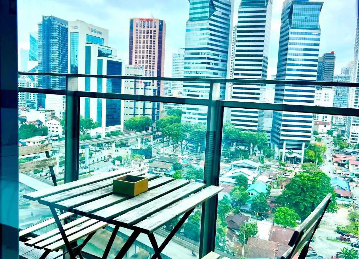 ** Hotel Summer Suites Klcc By City Home Style Kuala Lumpur Malaysia