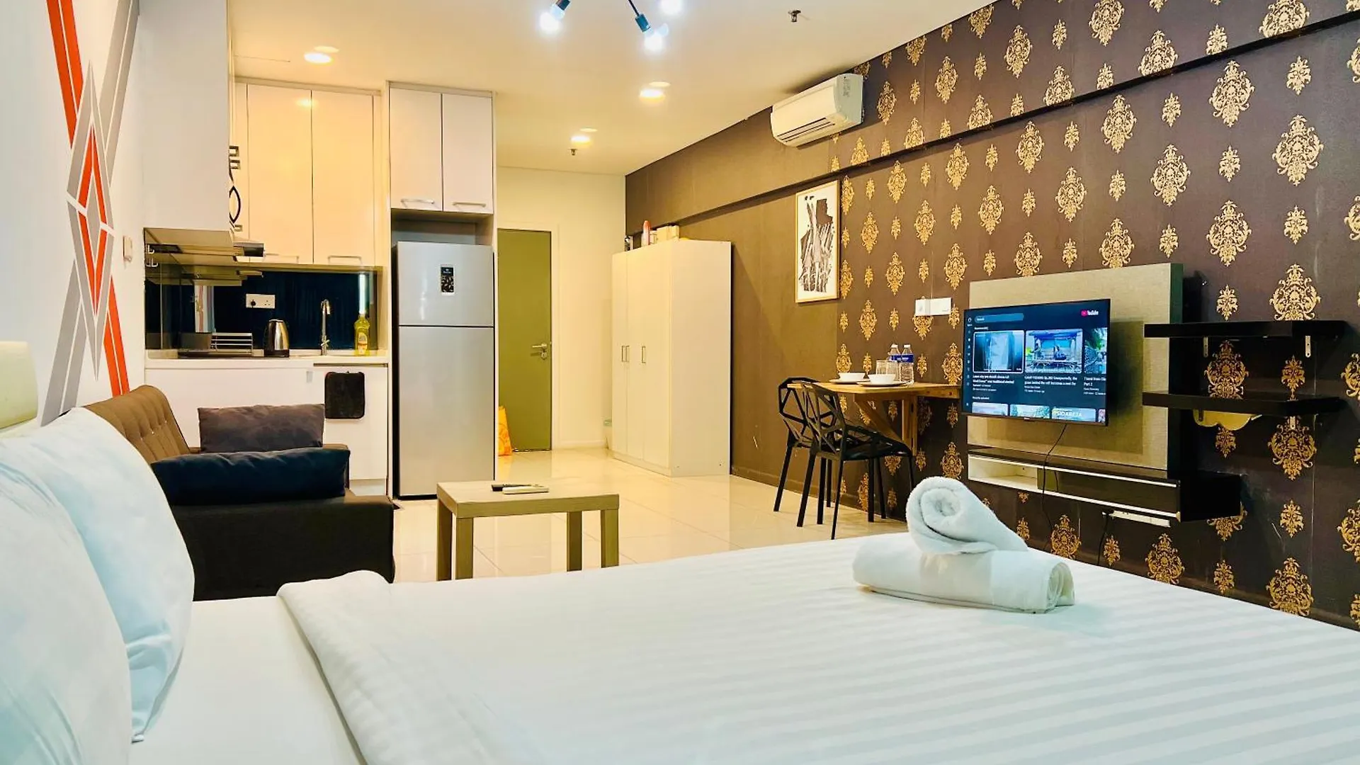 Hotel Summer Suites Klcc By City Home Style Kuala Lumpur